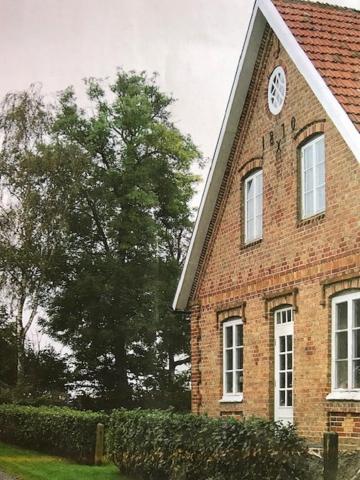 Liv Pa Oesterlen Bed&Breakfast Sandby Exterior photo